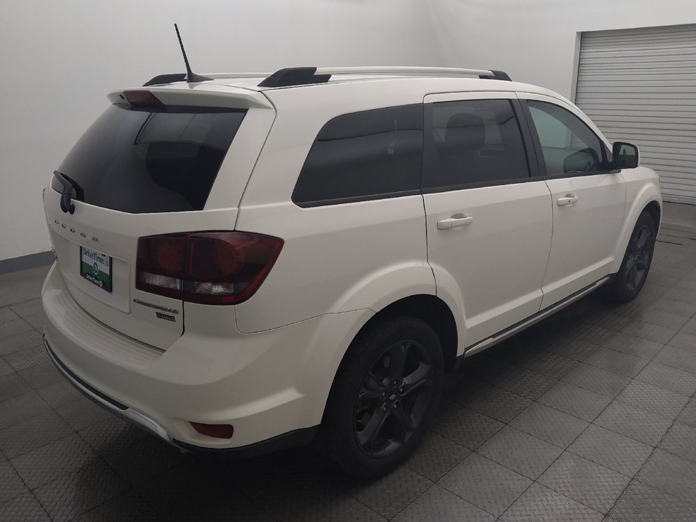 Used 2019 Dodge Journey Crossroad FWD image 9