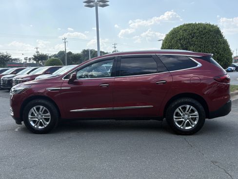 Used 2020 Buick Enclave Essence FWD image 2