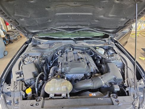 Used 2015 Ford Mustang Premium RWD image 30