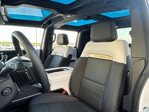 Used 2024 GMC Hummer EV 3X AWD/4WD image 32