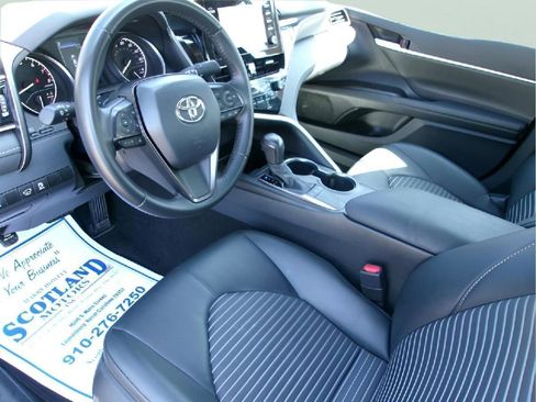 Used 2024 Toyota Camry SE FWD image 12