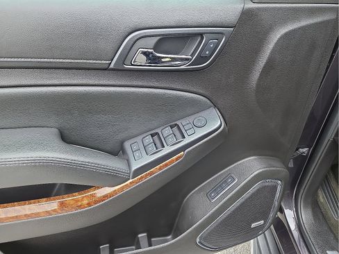 Used 2016 Chevrolet Tahoe LTZ AWD/4WD image 15