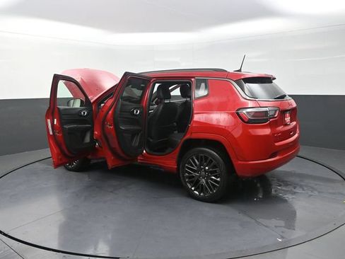Used 2022 Jeep Compass Limited w/ (RED) Package AWD/4WD image 43