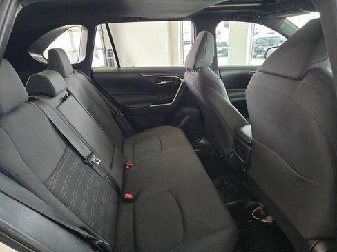 Used 2022 Toyota RAV4 SE w/ Convenience Package AWD/4WD image 41