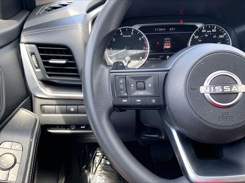 Used 2024 Nissan Rogue SV AWD/4WD image 23