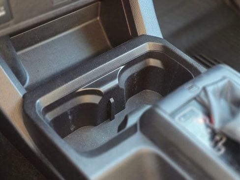 Used 2017 Toyota Tacoma SR5 image 28