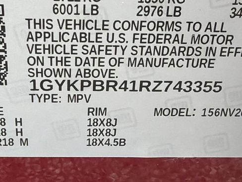 Certified 2024 Cadillac XT6 Luxury w/ LPO, Floor Liner Package AWD/4WD image 31