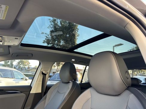 New 2026 Volkswagen Tiguan SE image 16