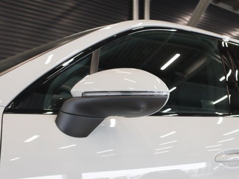 Used 2026 Porsche Cayenne AWD/4WD image 25