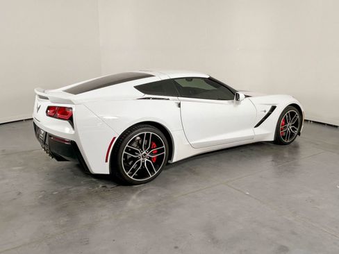 Used 2016 Chevrolet Corvette Stingray Coupe image 5