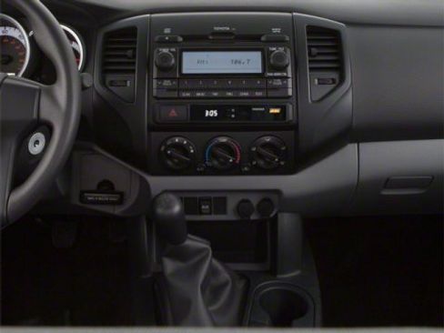 Used 2013 Toyota Tacoma 4x4 Regular Cab image 10