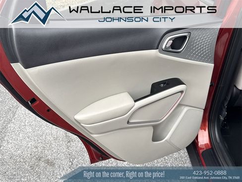 Used 2023 Kia Soul LX w/ LX Technology Package image 31