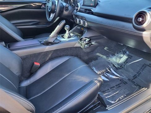 Used 2022 MAZDA MX-5 Miata RF Grand Touring image 17