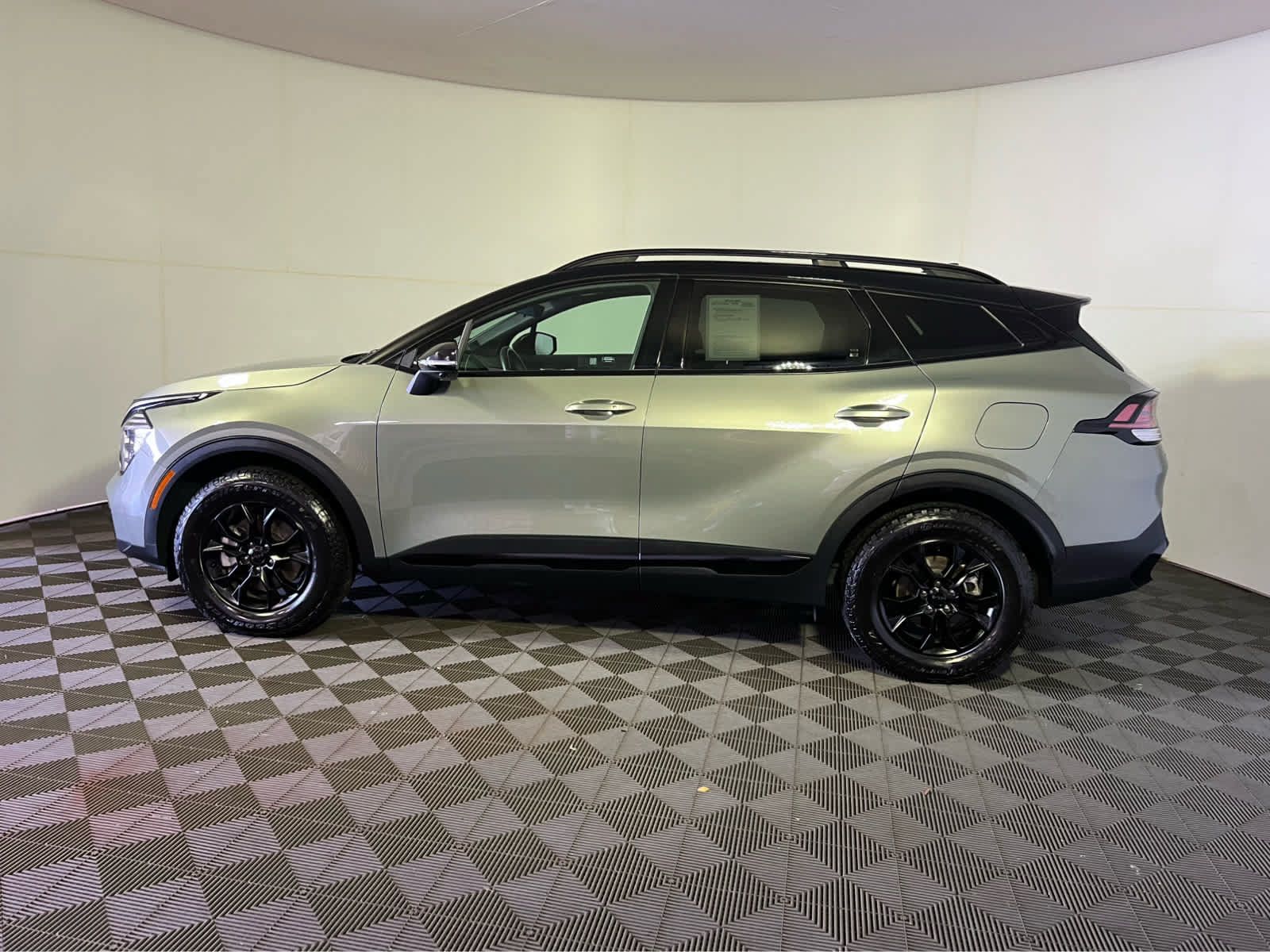 Used 2025 Kia Sportage X-Pro Prestige AWD/4WD image 4