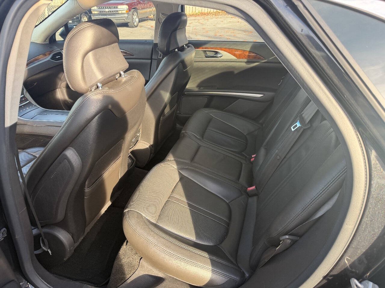 Used 2014 Lincoln MKZ AWD image 9