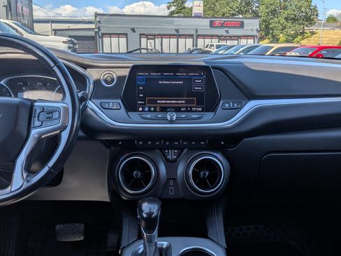 Used 2020 Chevrolet Blazer LT AWD/4WD image 10