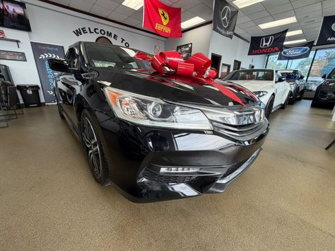 Used 2016 Honda Accord Sport image 5