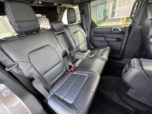 Used 2025 Ford Bronco Outer Banks AWD/4WD image 28