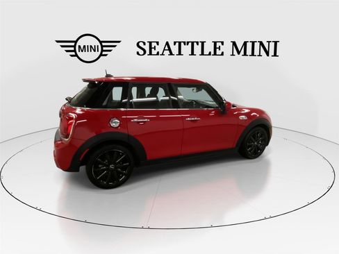 Used 2020 MINI Cooper S image 12