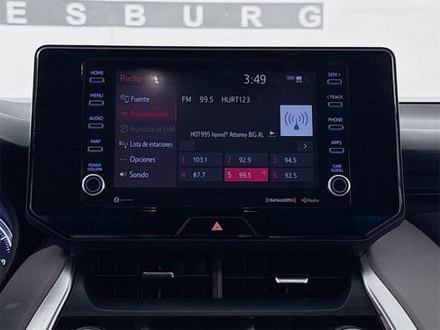 Used 2022 Toyota Venza LE image 14