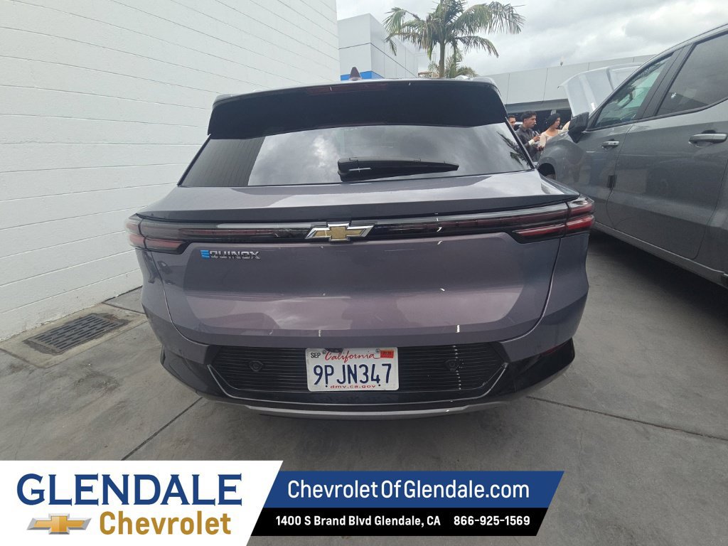 Used 2024 Chevrolet Equinox EV LT FWD image 4