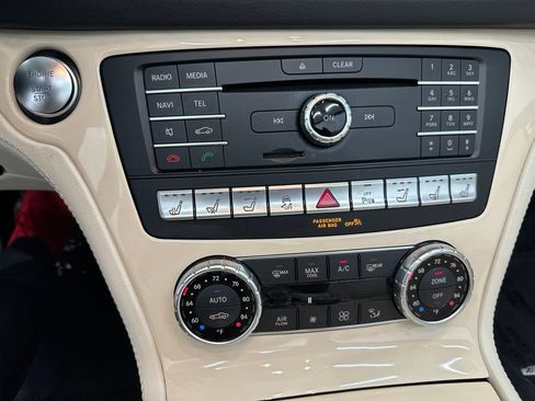Certified 2017 Mercedes-Benz SL 550 image 22