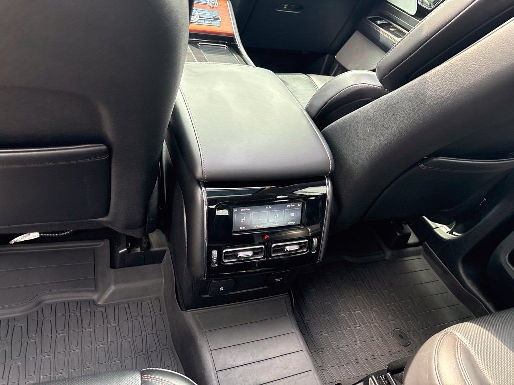 Used 2020 Lincoln Aviator Reserve w/ Equipment Group 201A RWD image 19