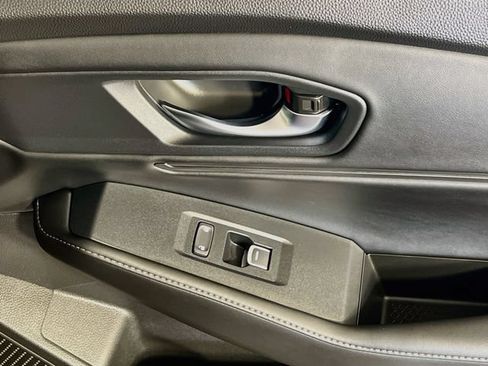 Used 2024 Honda Accord Sport image 32