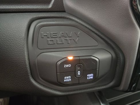 New 2026 RAM 3500 Big Horn AWD/4WD image 21
