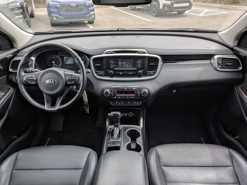 Used 2016 Kia Sorento EX image 15
