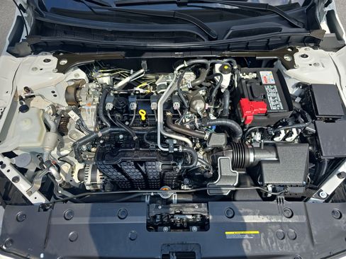 Used 2025 Nissan Altima 2.5 SV FWD image 32