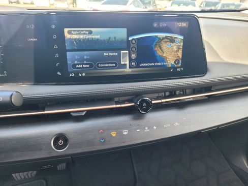 Certified 2024 Nissan Ariya FWD image 17