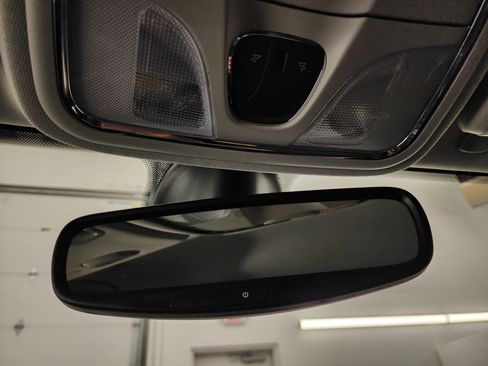 Used 2020 Jeep Cherokee Limited image 53