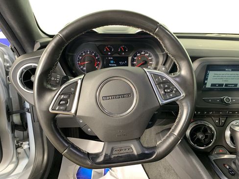 Used 2017 Chevrolet Camaro LT RWD image 21