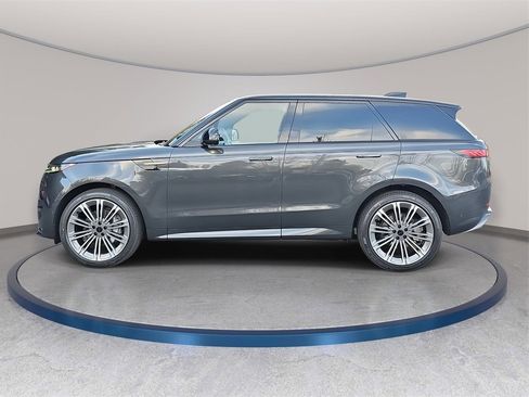 New 2026 Land Rover Range Rover Sport Dynamic SE image 8