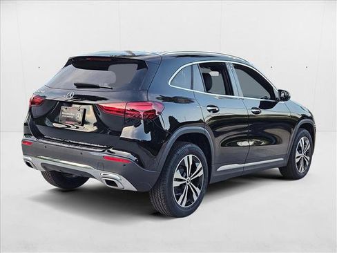 New 2025 Mercedes-Benz GLA 250 image 2