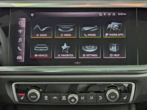 New 2025 Audi Q3 2.0T Premium image 16