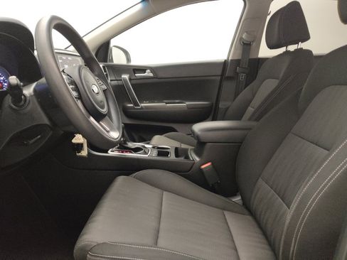 Used 2020 Kia Sportage LX AWD/4WD image 17