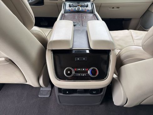 Used 2019 Lincoln Navigator L Reserve image 17