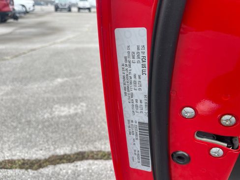 Used 2017 Dodge Challenger SRT w/ Technology Group image 32