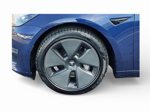 Used 2021 Tesla Model 3 Long Range image 13