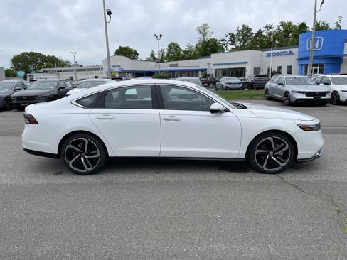 Used 2023 Honda Accord Touring image 21