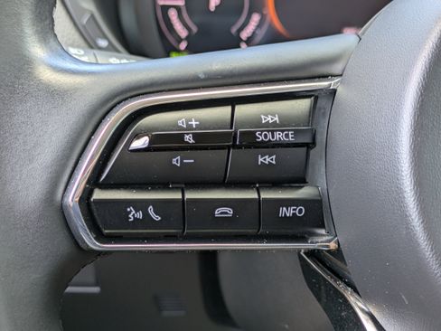 Used 2025 MAZDA CX-70 Plug-In Hybrid w/ Premium Pkg image 25