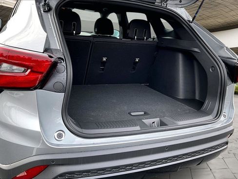 New 2026 Chevrolet Trax RS w/ Driver Confidence Package image 5