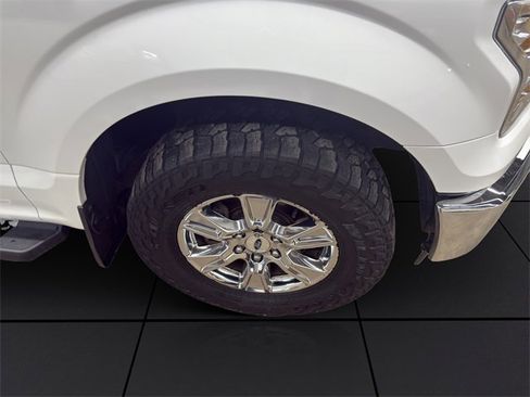 Used 2017 Ford F150 XLT w/ Equipment Group 302A Luxury image 23