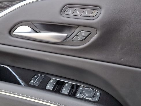 Certified 2023 Cadillac Escalade V AWD/4WD image 28