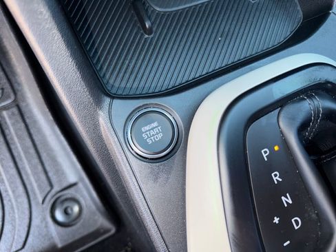 Used 2025 Kia K4 GT-Line image 31