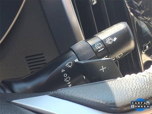 Used 2022 Subaru Ascent Limited image 17