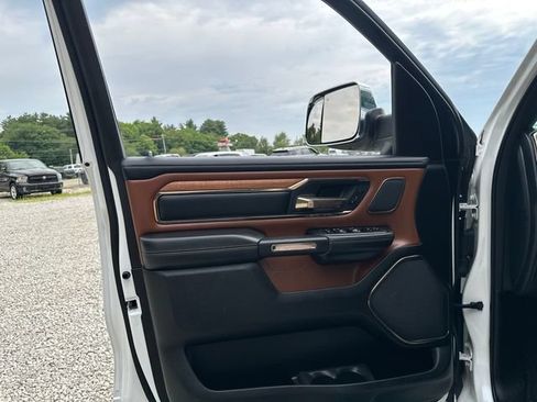 Used 2024 RAM 1500 Limited AWD/4WD image 24