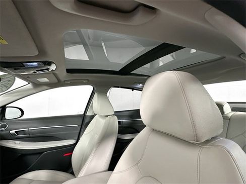 Used 2024 Hyundai Sonata Limited image 21
